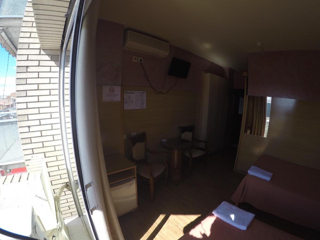 Hotel Ric 사바델 외부 사진